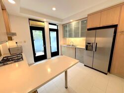 Brentwood (D9), Terrace #547390401